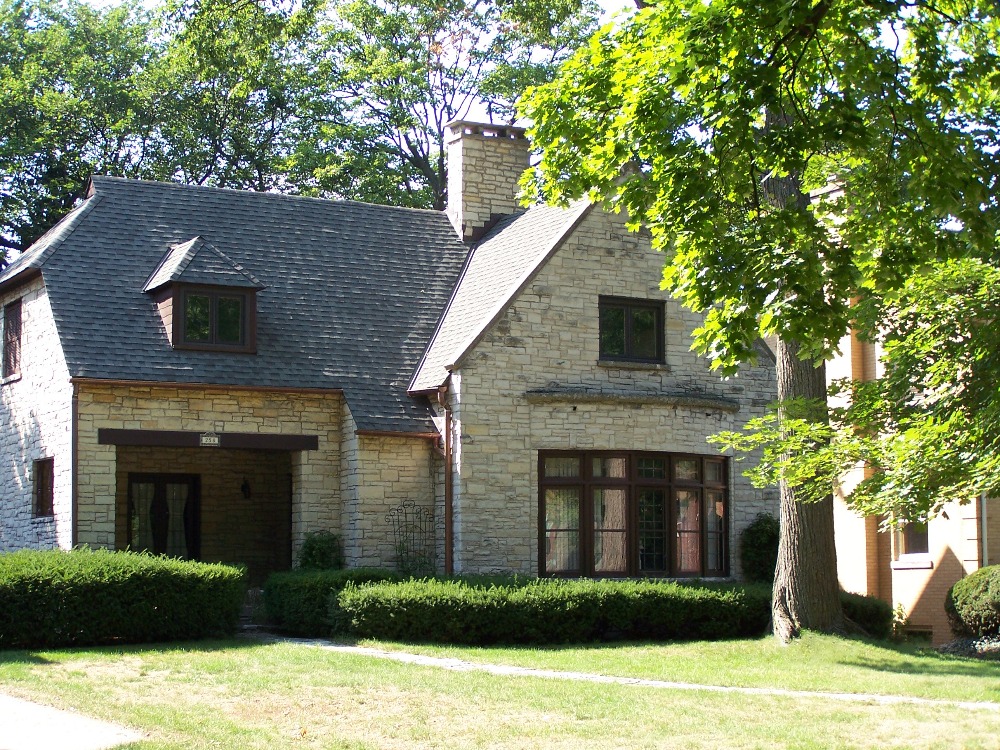Photo of an Architectural Shingles roof installed by Tilden Roofing in Elmhurst